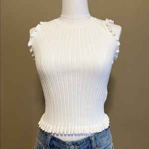 SLEEVELESS FRILL TOP